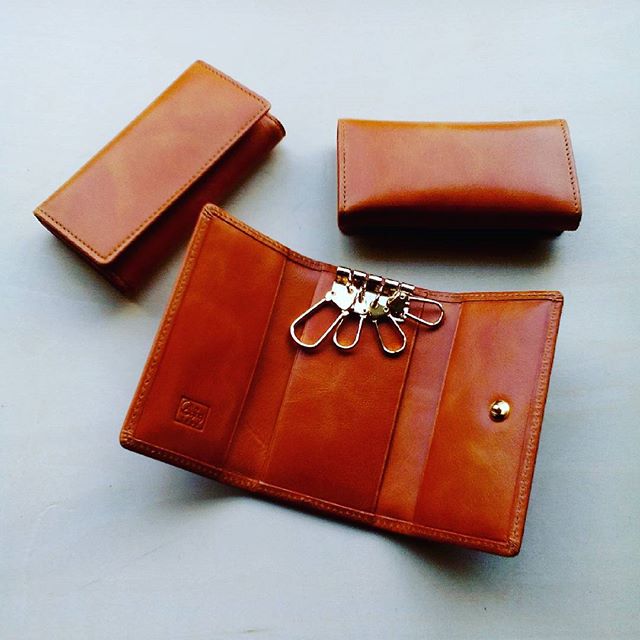 ジェノバオレンジのキーケース#leather#keycase #aging#favorpoco #craft